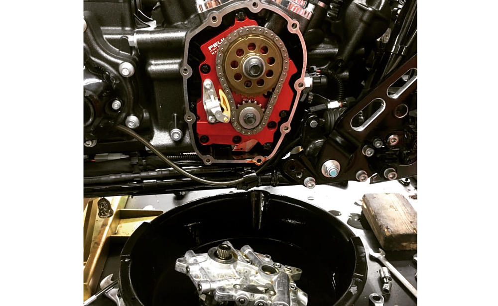 Feuling HIGH FLOW M8 CAMPLATE - gear or chain drive Fits Milwaukee Eight арт. 8017