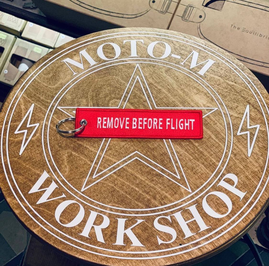 Бирка с надписью «remove before flight» - 545473