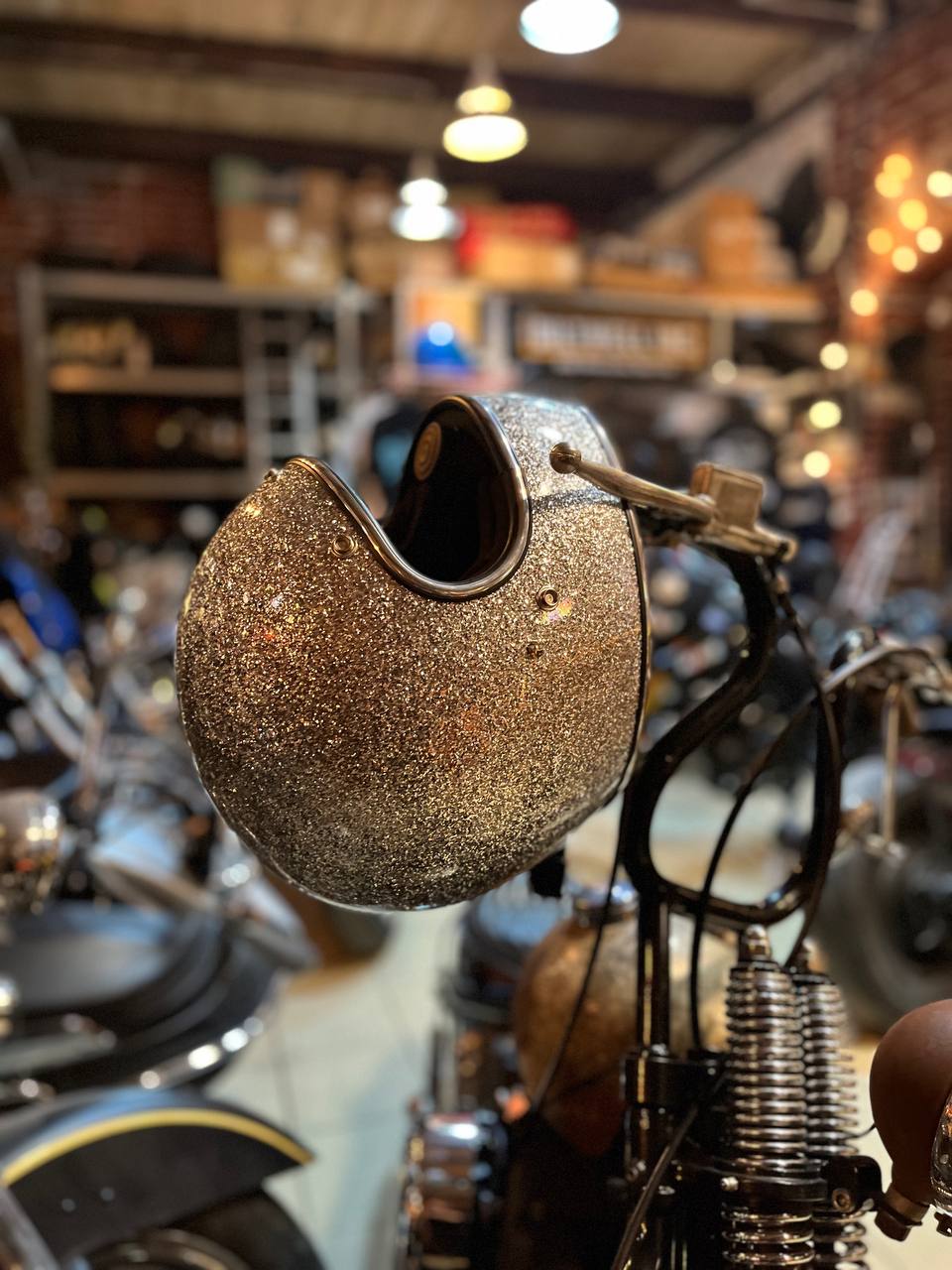 Шлем Biltwell Gringo - серебрянные флейки - размер XL - 0101-11436, 1002-405-505