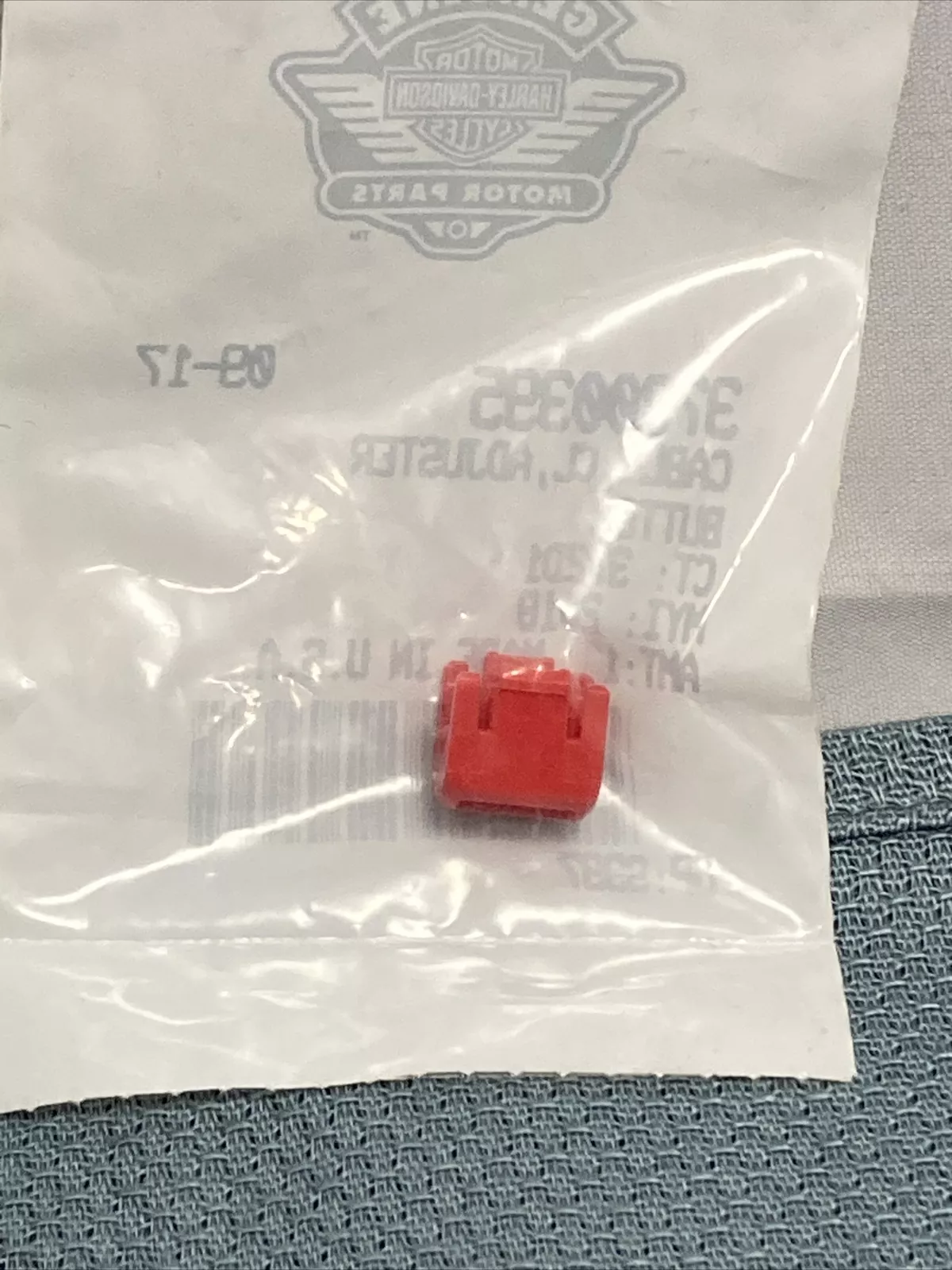 Стопор троса сцепелния на M8 - 37200395A