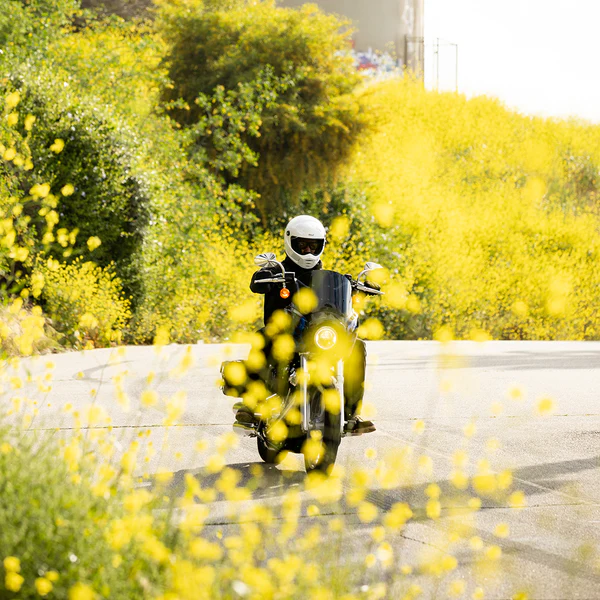 Шлем Biltwell Lane Splitter ECE R22.06 - белый глянец - размер S - 1004-104-502, 0101-16693