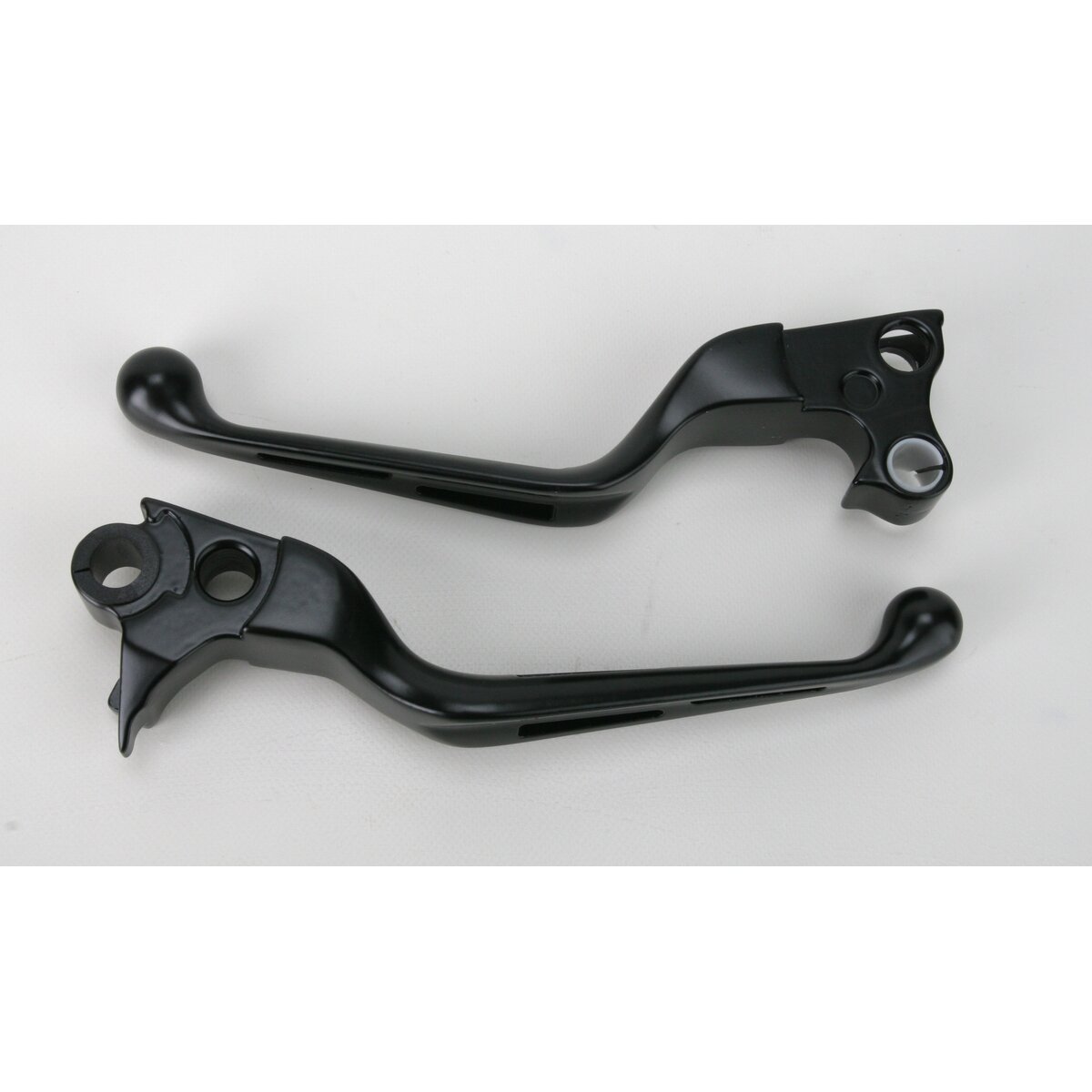 Набор из двух рычагов тормоза и сцепления черного матового цвета - фирмы DRAG SPECIALTIES арт. 0610-0142