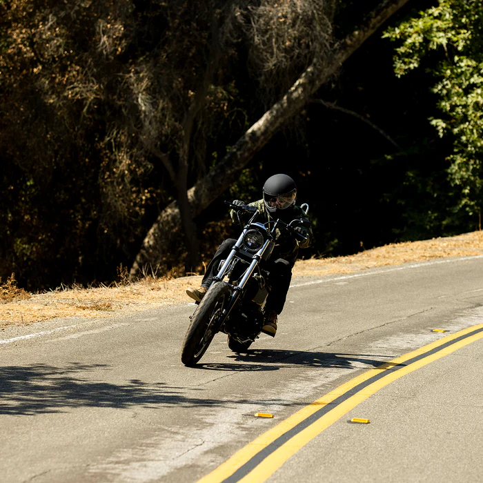 Шлем Biltwell Lane Splitter ECE R22.05 - черный матовый с ЛОГО - размер S - 1004-638-102, 0101-14360