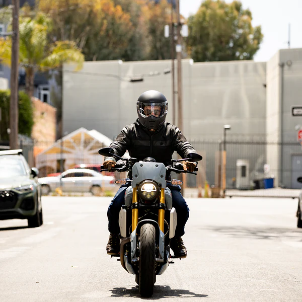 Шлем Biltwell Lane Splitter ECE R22.06 - черный матовый - размер XL - 1004-201-505, 0101-16714