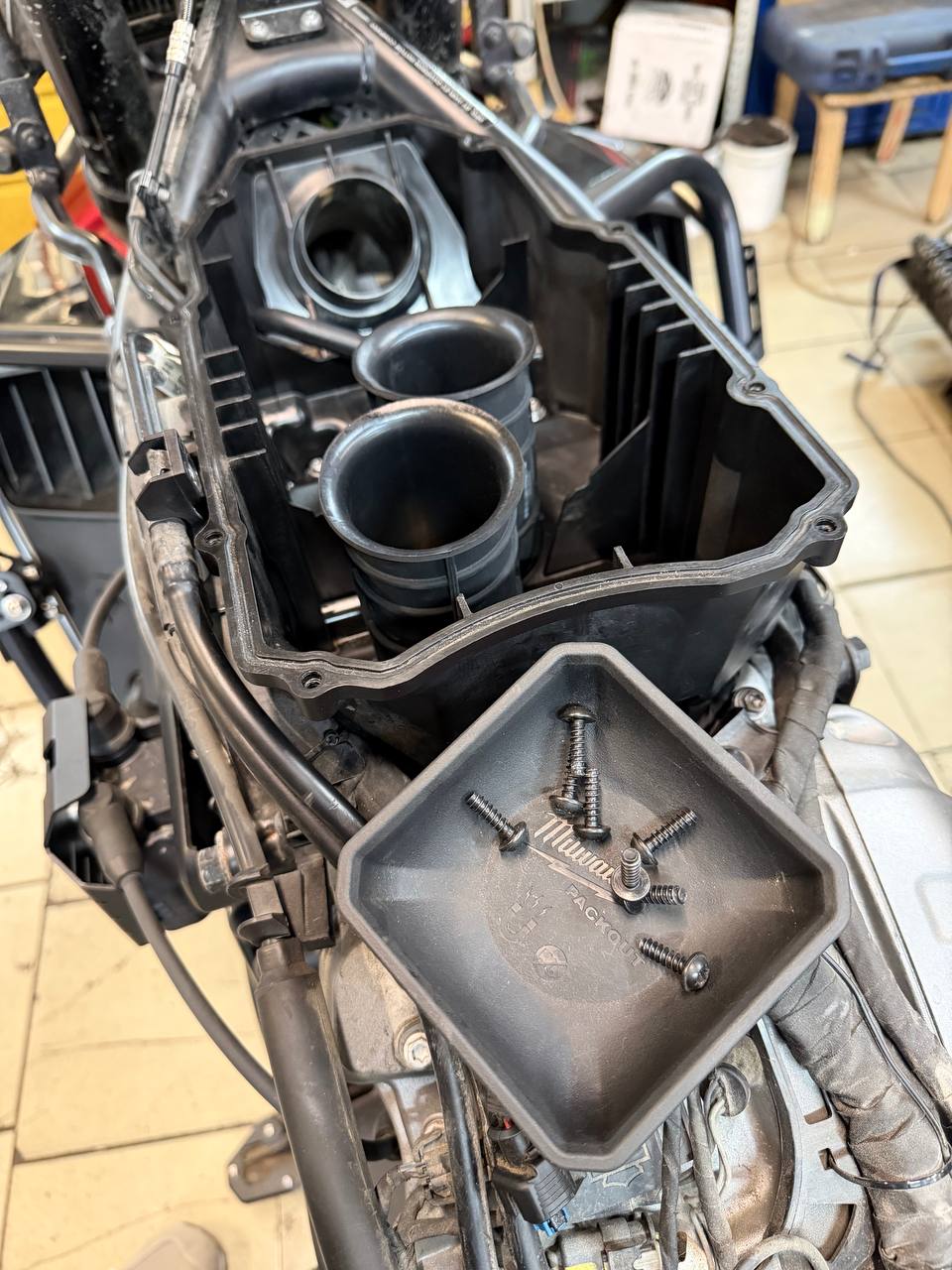 Манифолд 27300171 переднего цилиндра 54MM OEM Harley-Davidson для PAN AMERICA RA1250